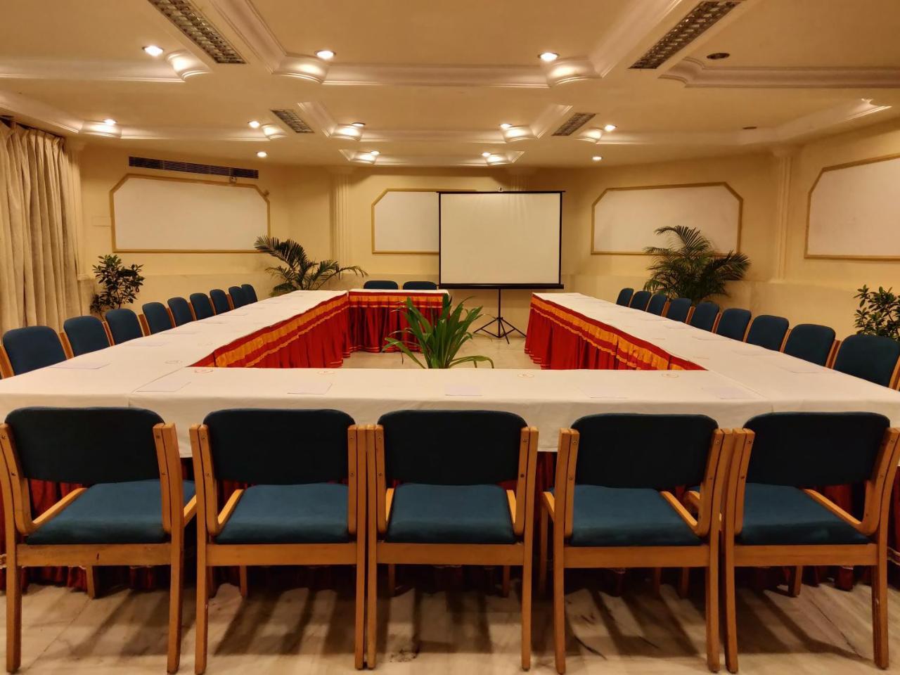 Rajdarshan - A Lake View Hotel In Удайпур Екстериор снимка